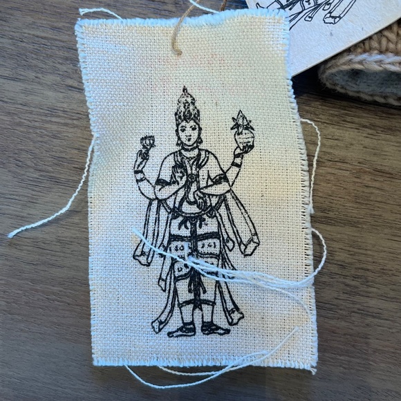 Crocheted Flower Headband, Handmade, Shades of Purple; New w/ tags - Picture 3 of 10